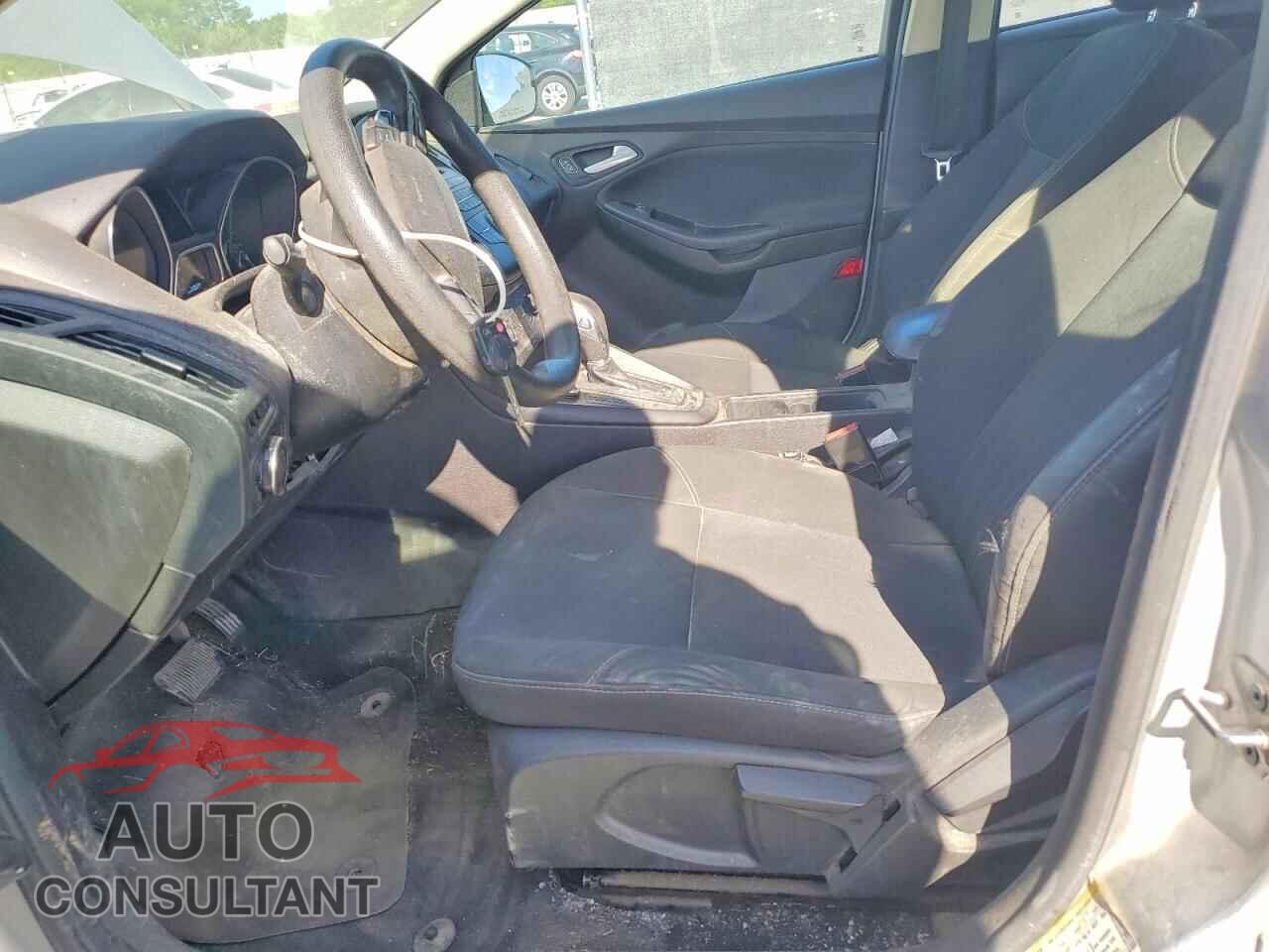 FORD FOCUS 2017 - 1FADP3K2XHL267109