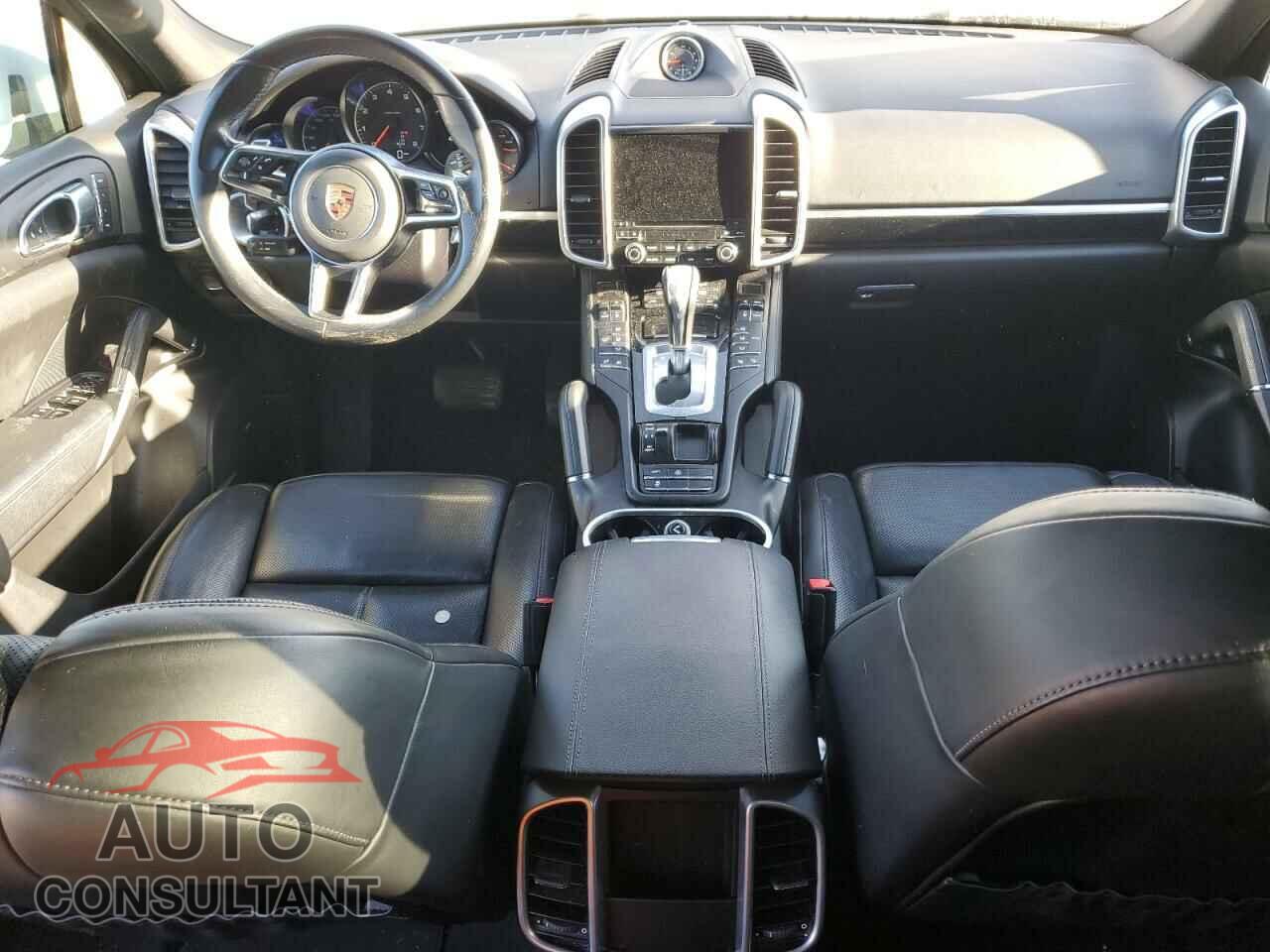 PORSCHE CAYENNE 2017 - WP1AA2A23HKA91129