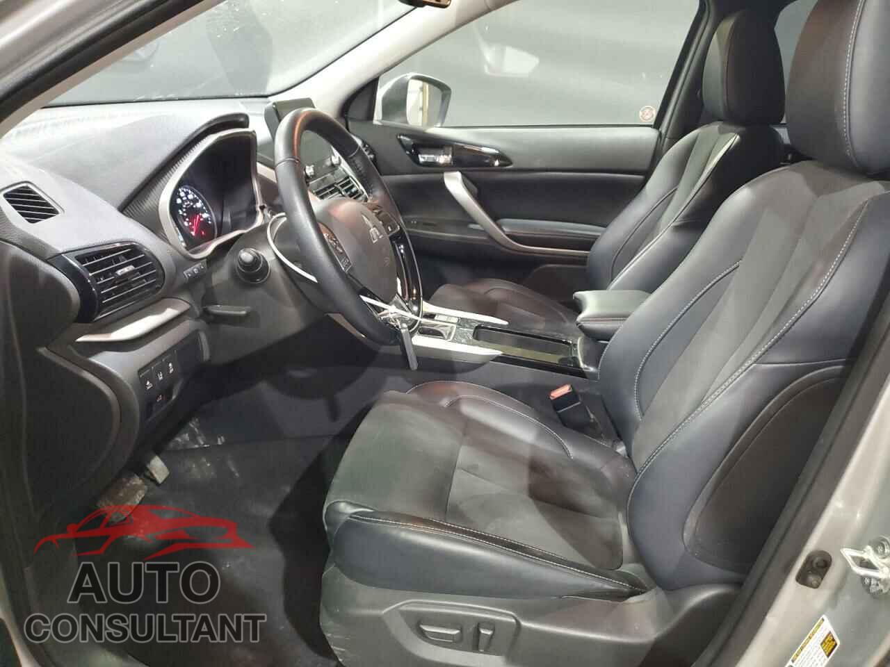 MITSUBISHI ECLIPSE 2024 - JA4ATWAA8RZ042120