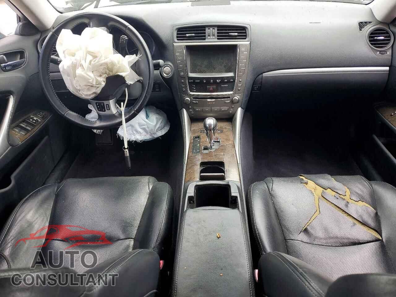 LEXUS IS 2011 - JTHBF5C29B5147553