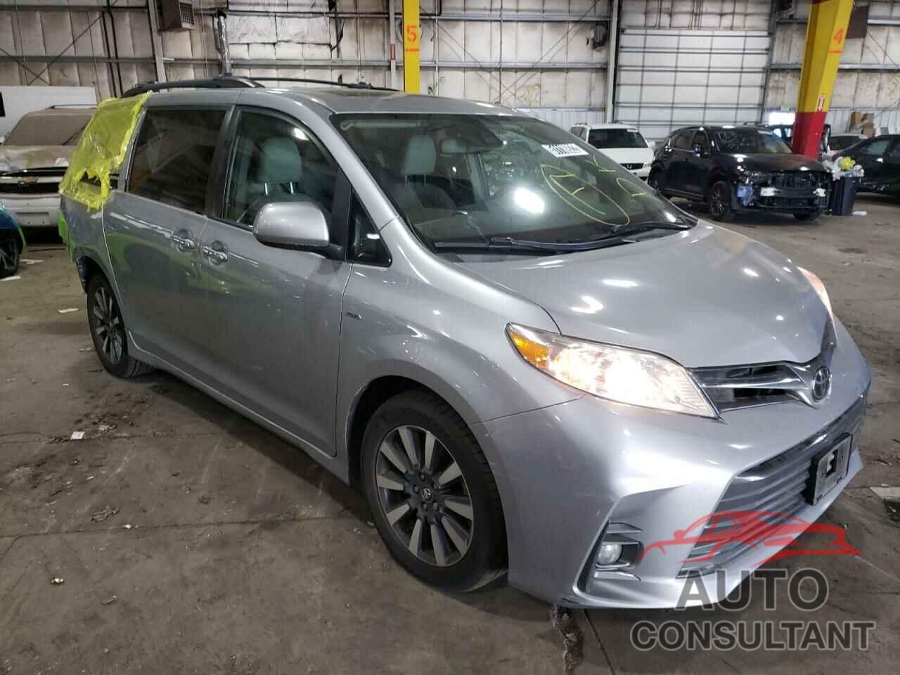 TOYOTA SIENNA 2018 - 5TDDZ3DC1JS195036