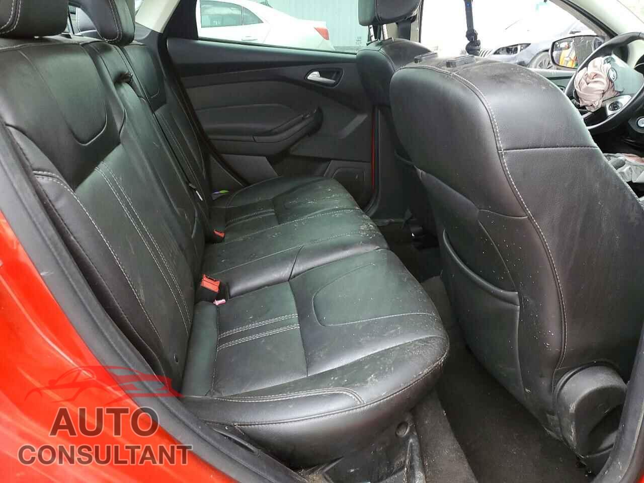 FORD FOCUS 2014 - 1FADP3F20EL275564