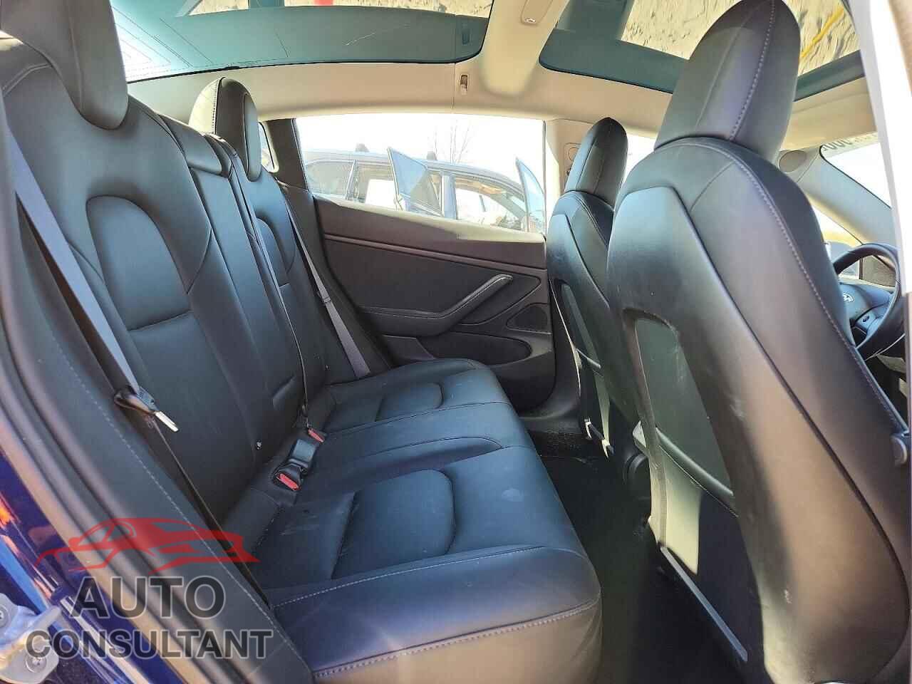 TESLA MODEL 3 2018 - 5YJ3E1EB0JF108426