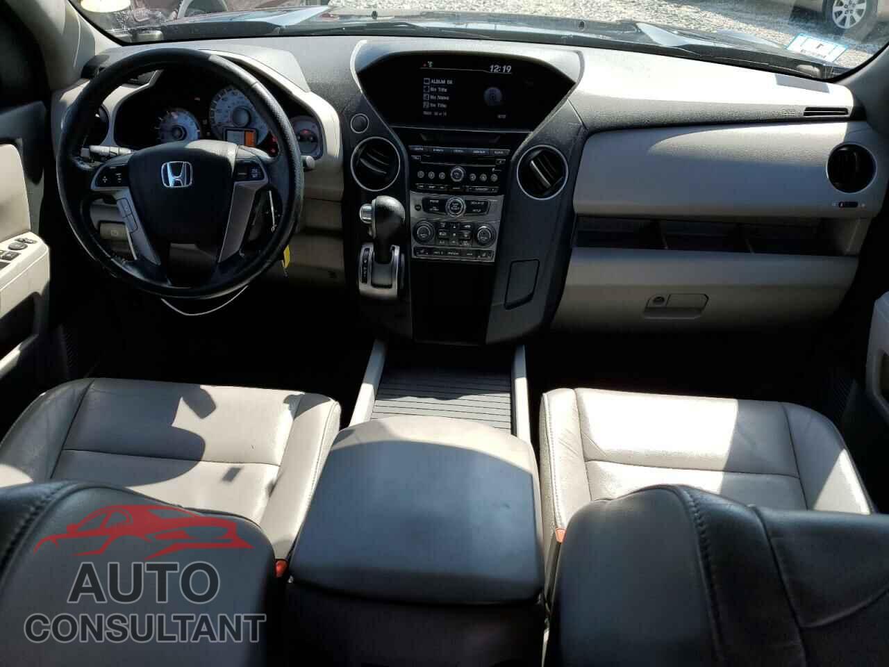 HONDA PILOT 2014 - 5FNYF4H52EB044101