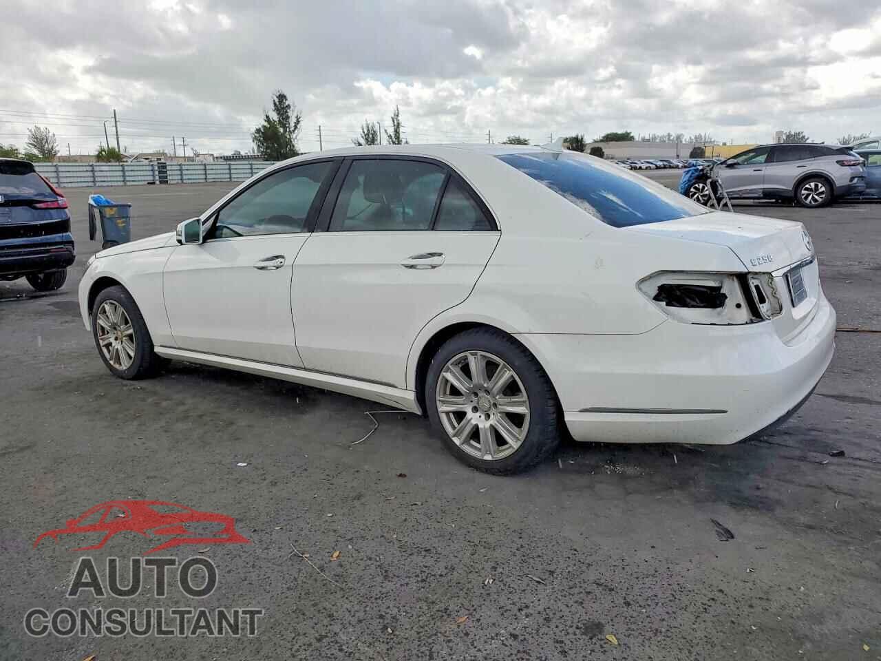 MERCEDES-BENZ E-CLASS 2014 - WDDHF0EB7EA900381