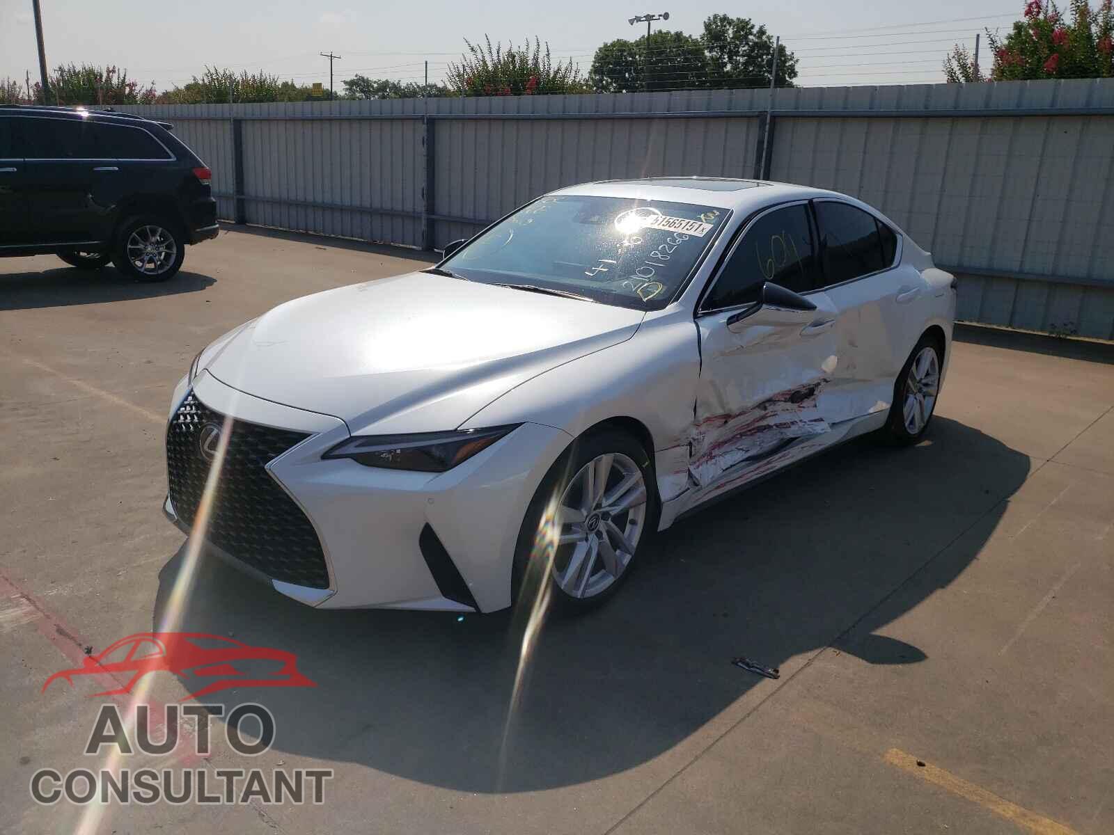 LEXUS IS 2021 - JTHCA1D20M5115037