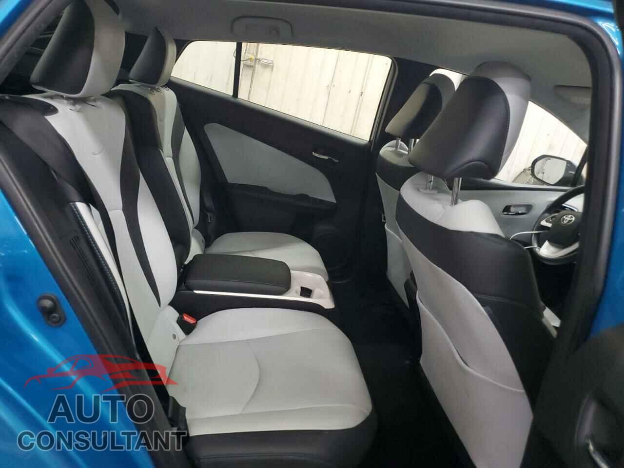 TOYOTA PRIUS 2018 - JTDKARFP3J3070185