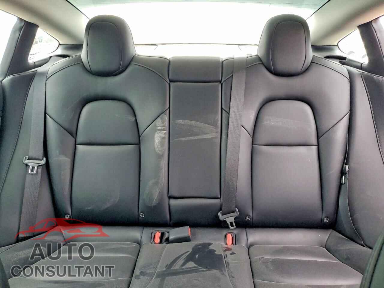 TESLA MODEL 3 2021 - 5YJ3E1EA8MF094688