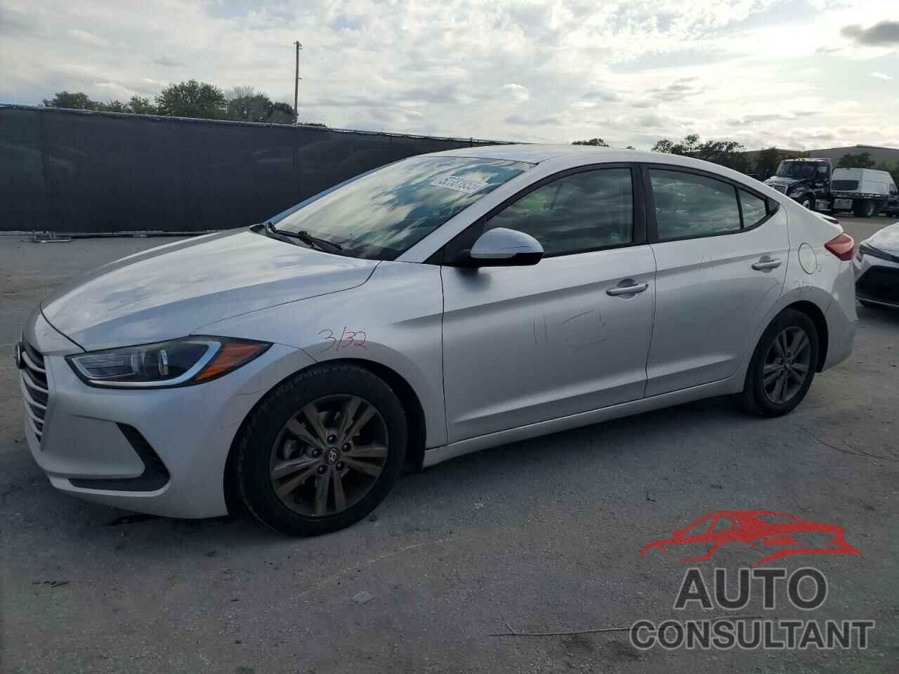 HYUNDAI ELANTRA 2018 - 5NPD84LF6JH365093
