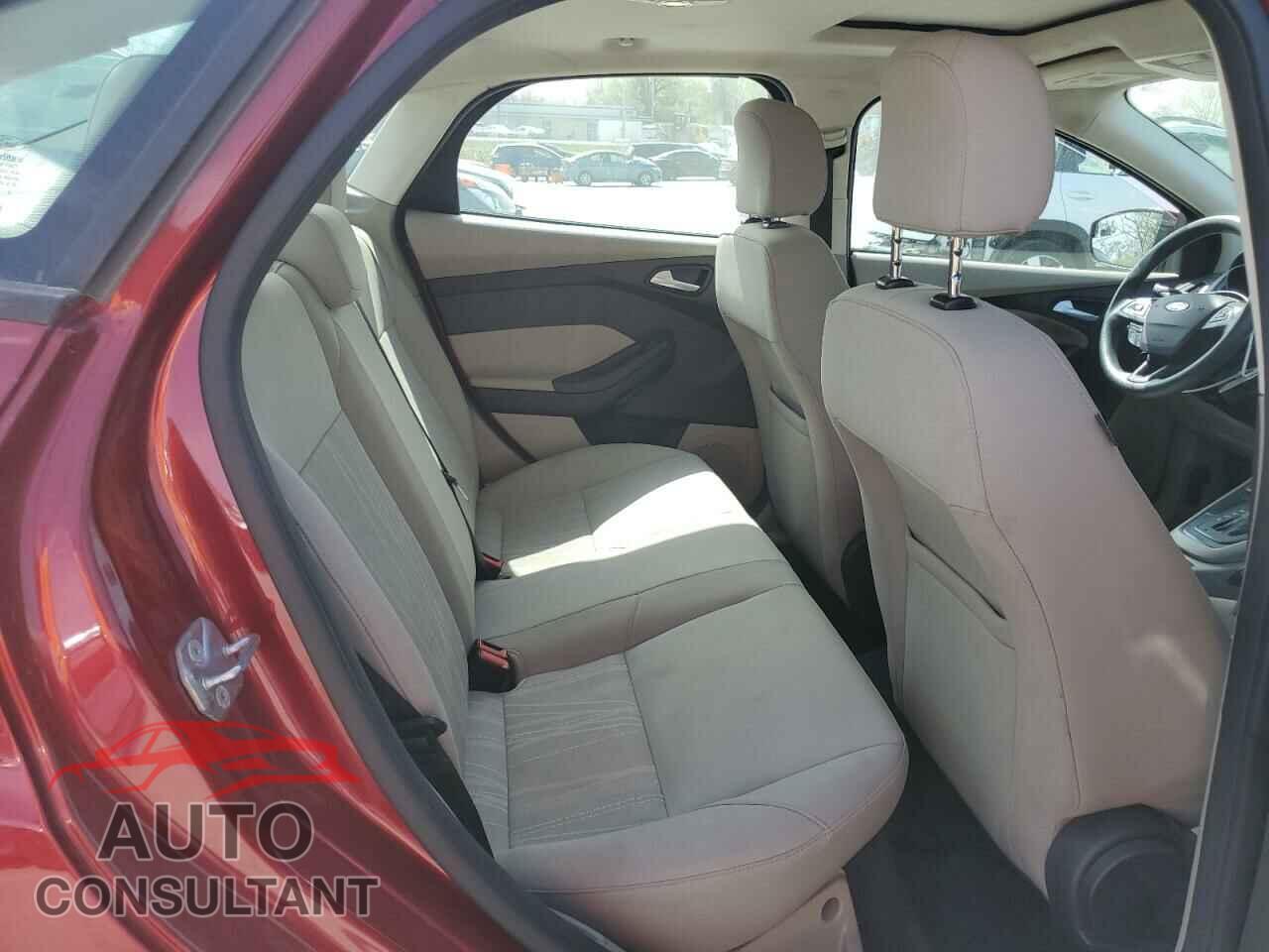 FORD FOCUS 2015 - 1FADP3F27FL348320