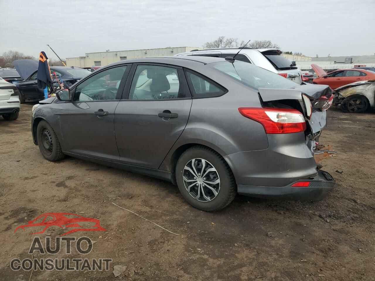 FORD FOCUS 2013 - 1FADP3E22DL330158