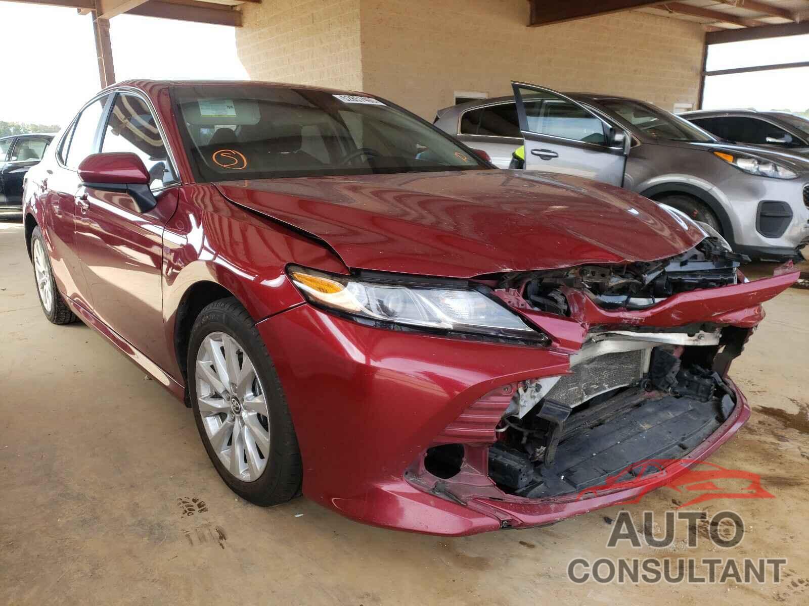 TOYOTA CAMRY 2018 - 4T1B11HK3JU605671