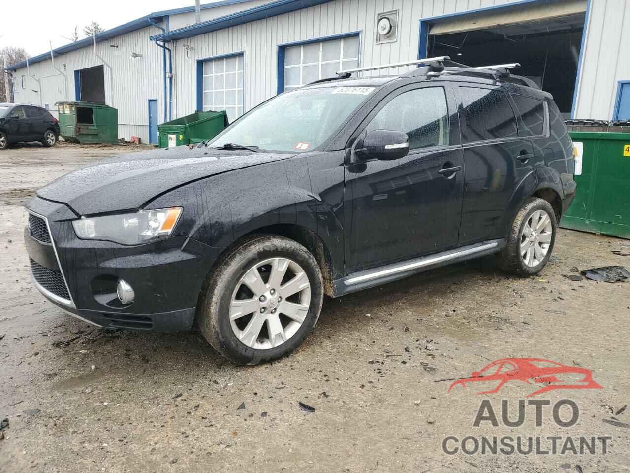MITSUBISHI OUTLANDER 2013 - JA4JT3AW2DU006827