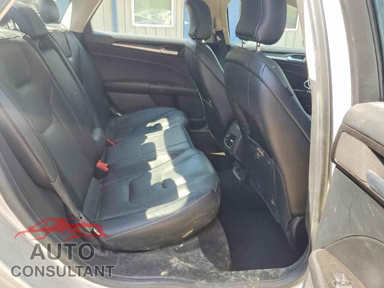 FORD FUSION 2019 - 3FA6P0RU9KR185511