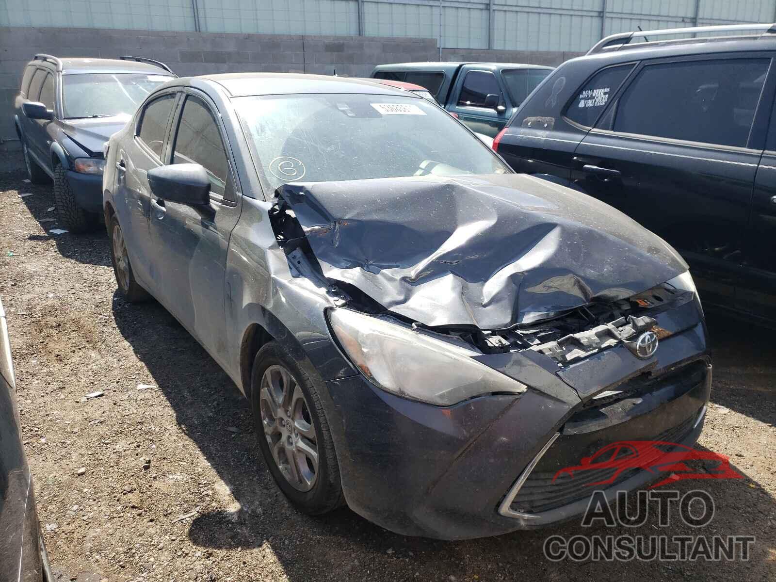 TOYOTA YARIS 2017 - 3MYDLBYV4HY181126