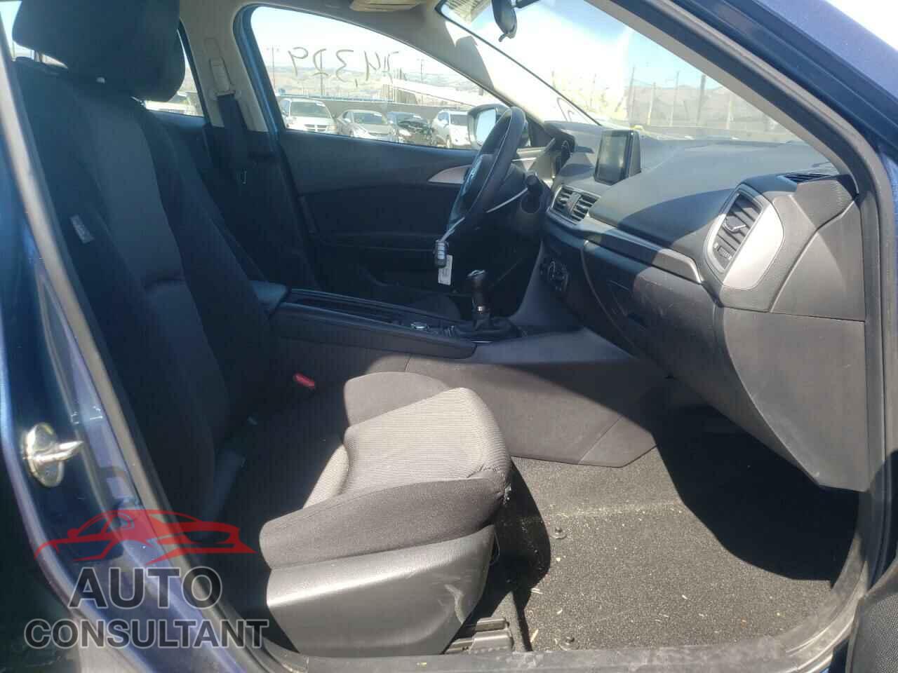 MAZDA 3 2017 - 3MZBN1U70HM152180