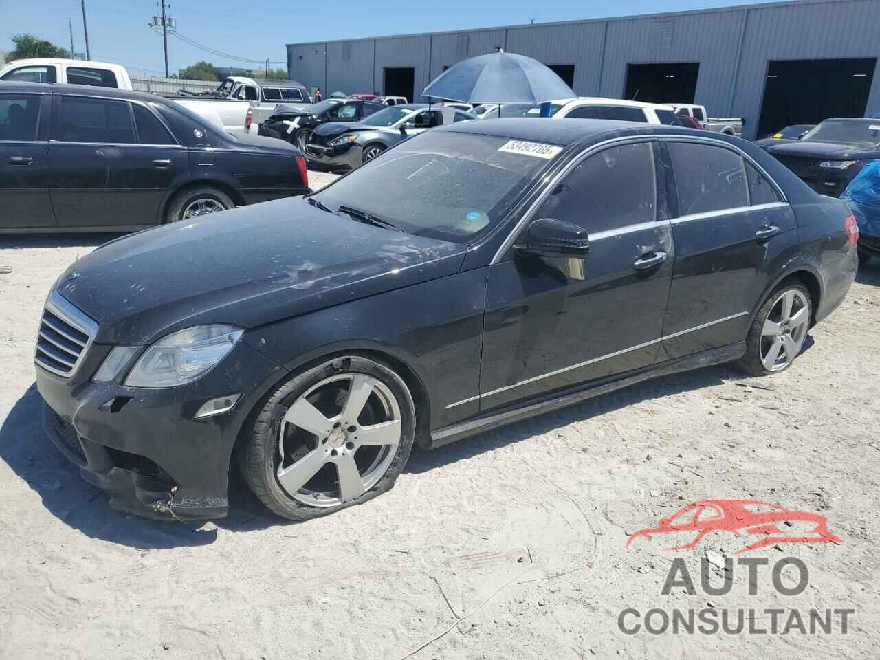 MERCEDES-BENZ E-CLASS 2011 - WDDHF5GB4BA297704