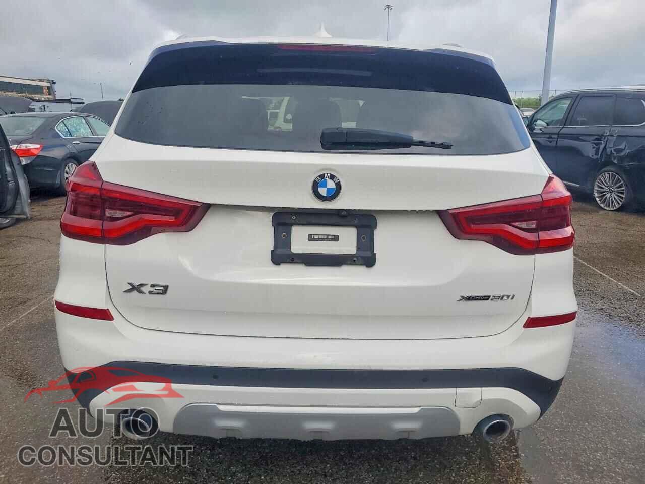 BMW X3 2018 - 5UXTR9C54JLD68021