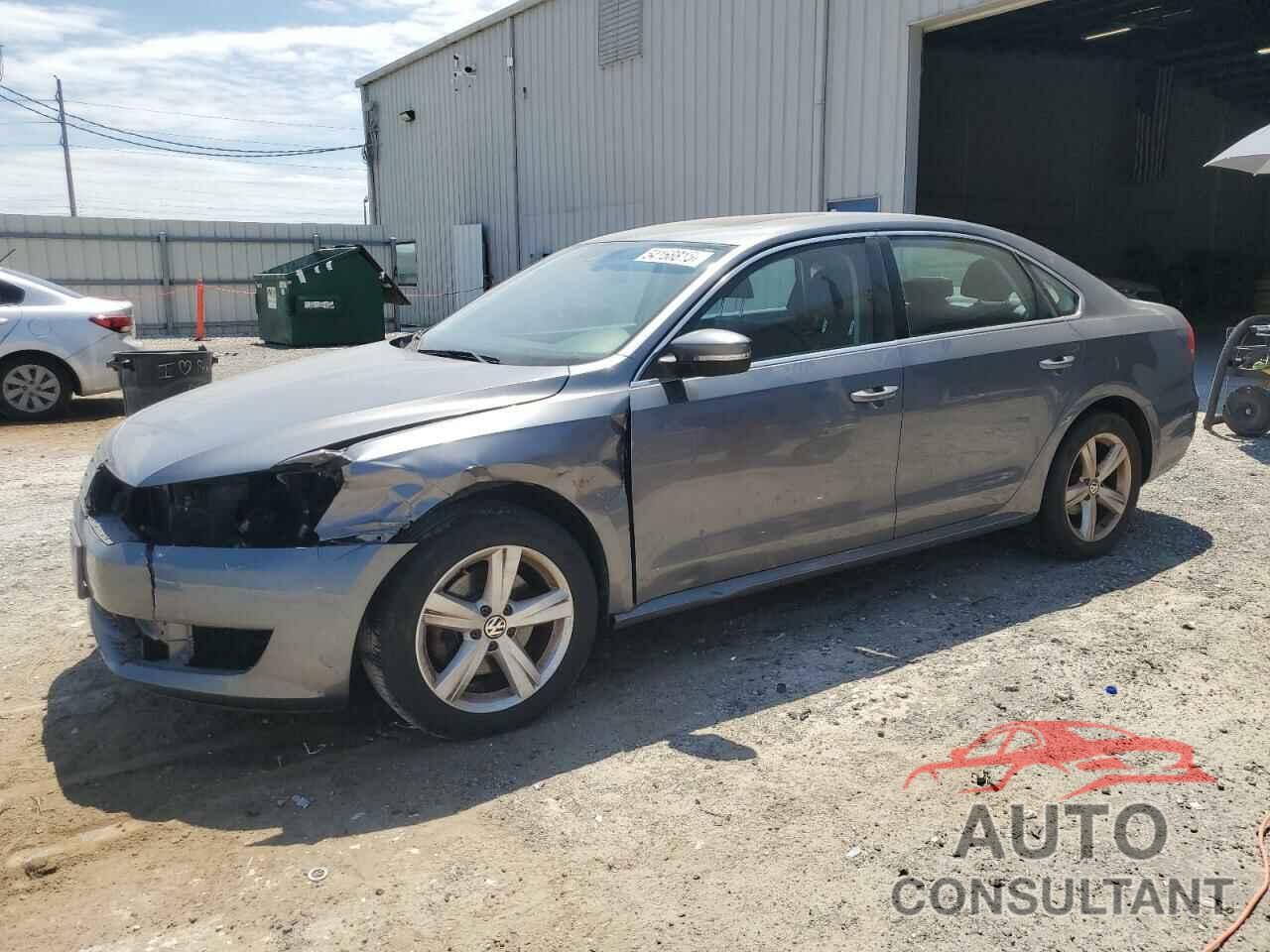 VOLKSWAGEN PASSAT 2013 - 1VWBP7A32DC059834