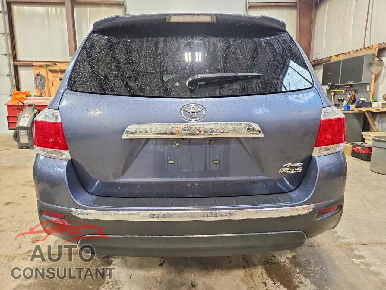 TOYOTA HIGHLANDER 2012 - 5TDBK3EH3CS142427