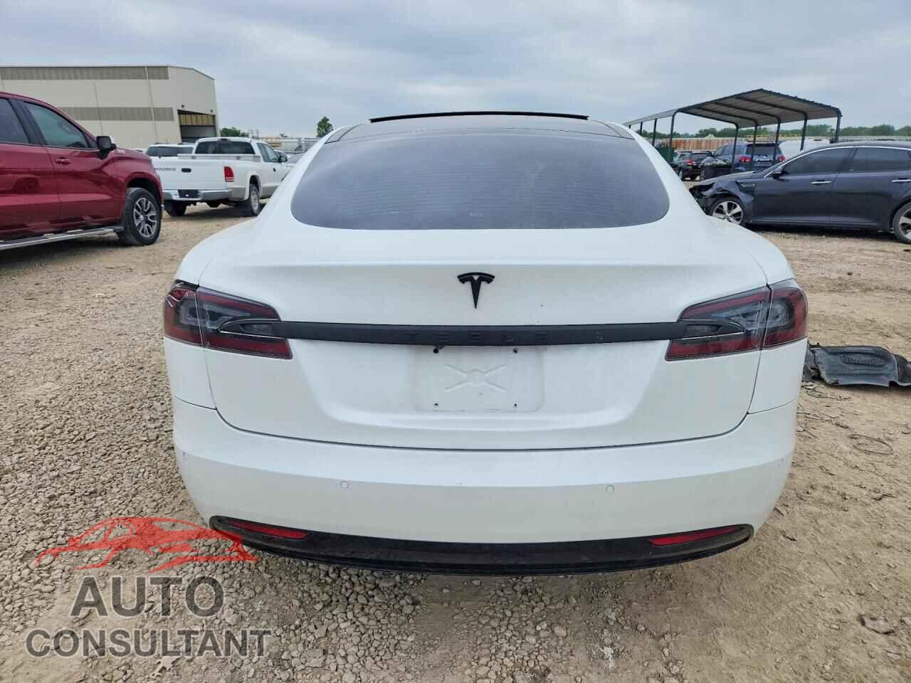 TESLA MODEL S 2017 - 5YJSA1E25HF181311