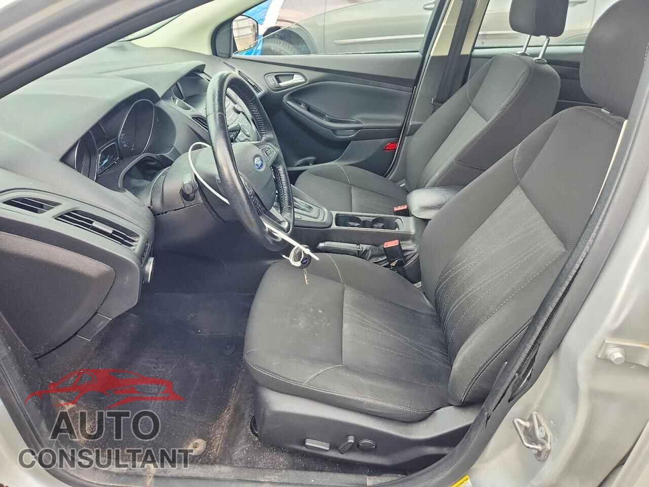 FORD FOCUS 2016 - 1FADP3F28GL240094