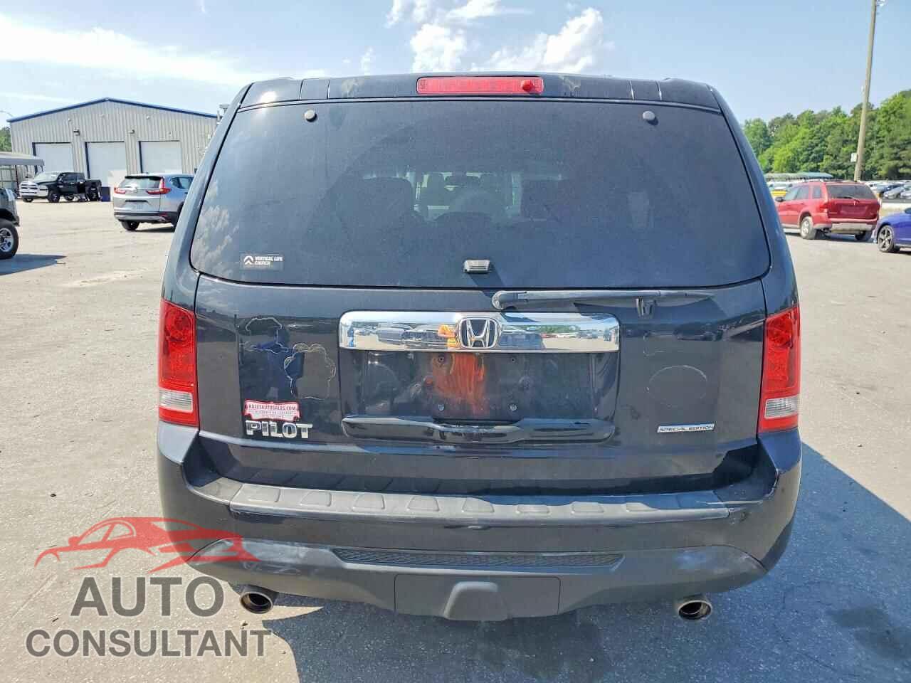 HONDA PILOT 2015 - 5FNYF3H32FB013554