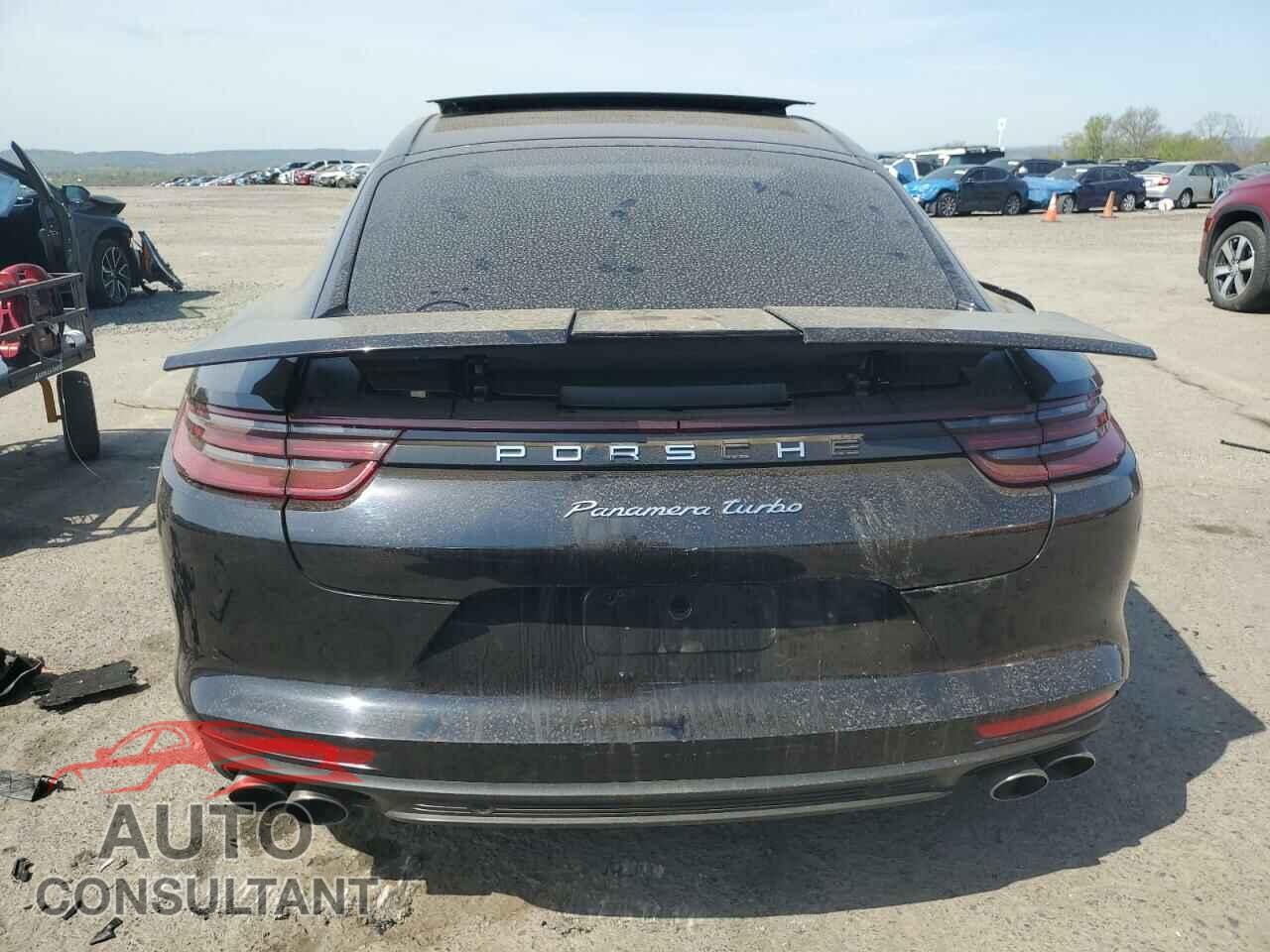 PORSCHE PANAMERA 2018 - WP0AF2A72JL141565