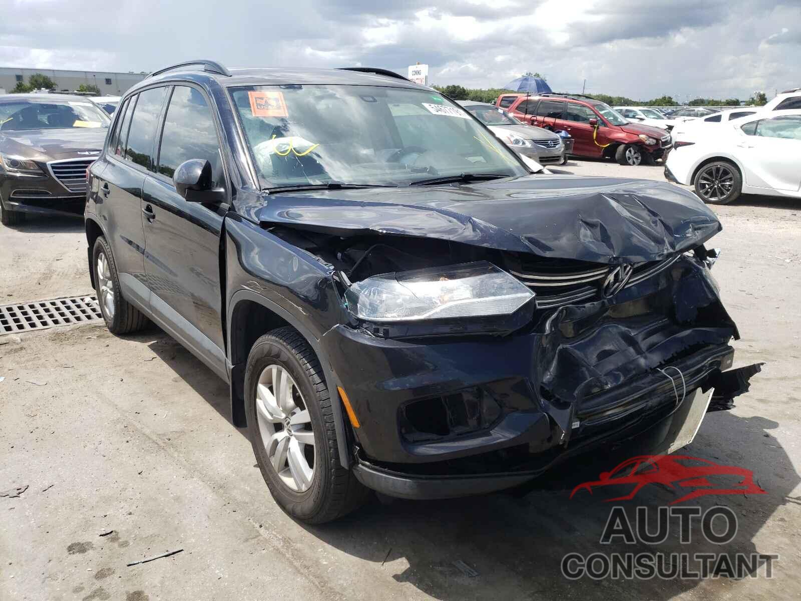 VOLKSWAGEN TIGUAN 2016 - WVGAV7AX9GW578126