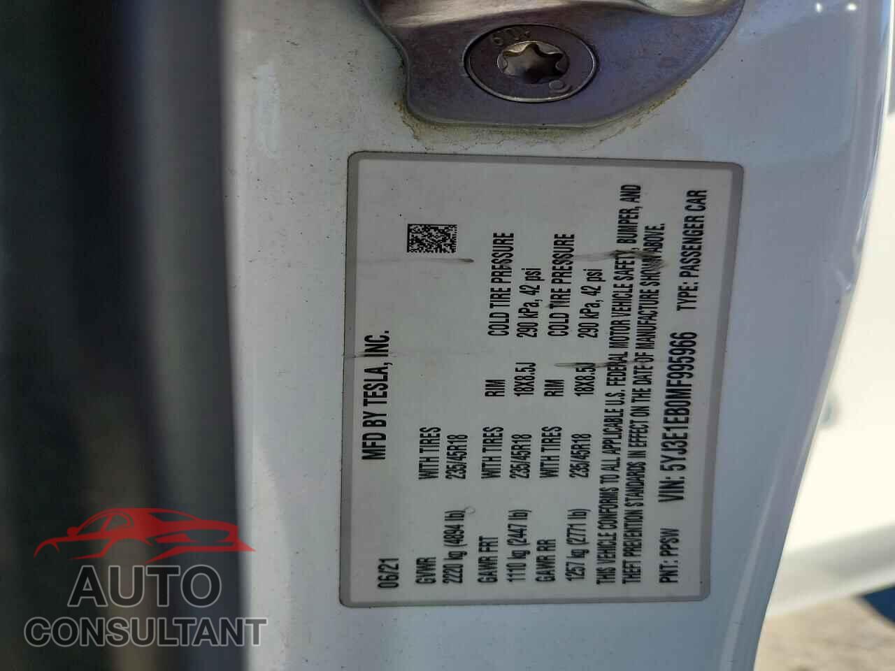 TESLA MODEL 3 2021 - 5YJ3E1EB0MF995966