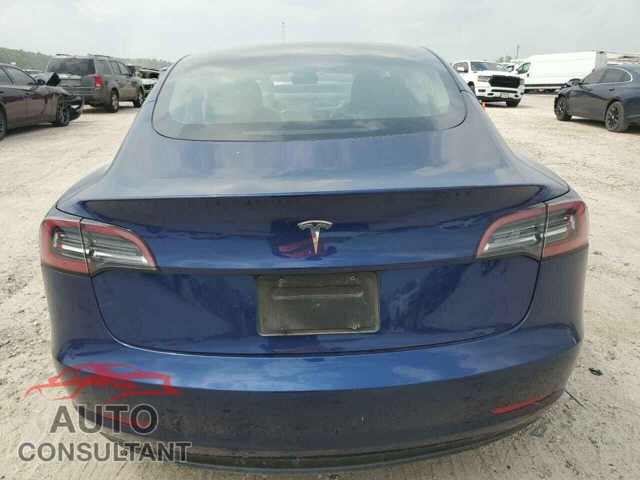 TESLA MODEL 3 2023 - 5YJ3E1EA2PF590459