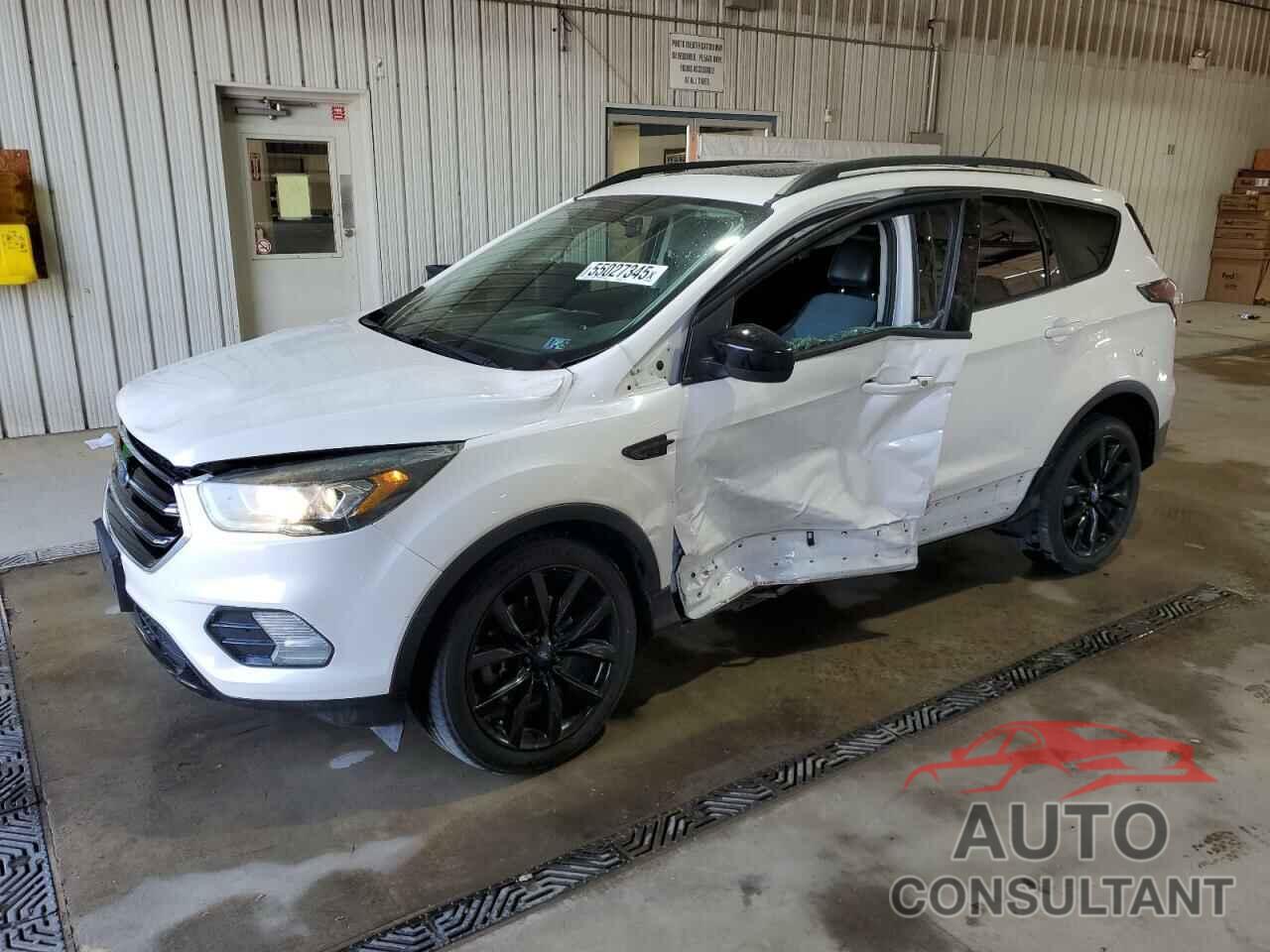 FORD ESCAPE 2017 - 1FMCU9GD8HUA02240