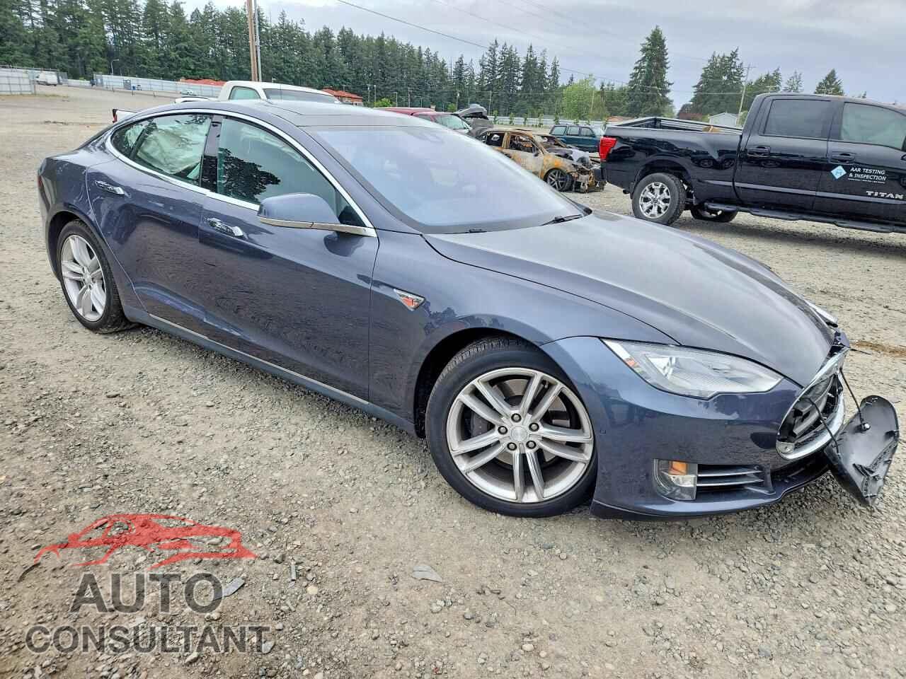 TESLA MODEL S 2015 - 5YJSA1E27FF104839