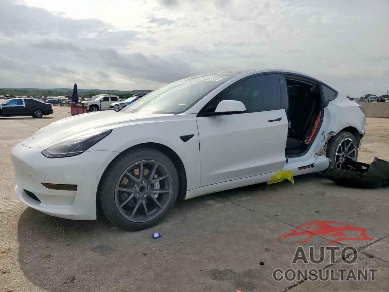 TESLA MODEL 3 2021 - 5YJ3E1EAXMF016770
