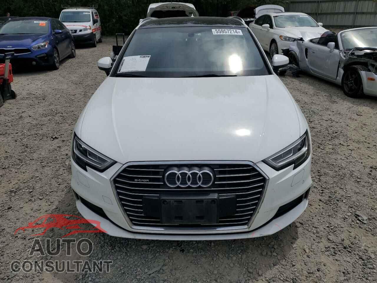 AUDI A3 2017 - WAUTPBFF0HA052215