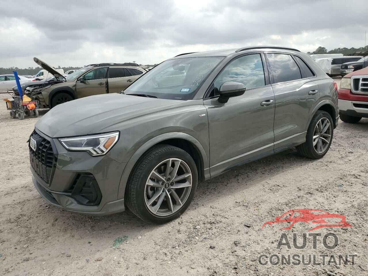AUDI Q3 2022 - WA1EECF38N1051722
