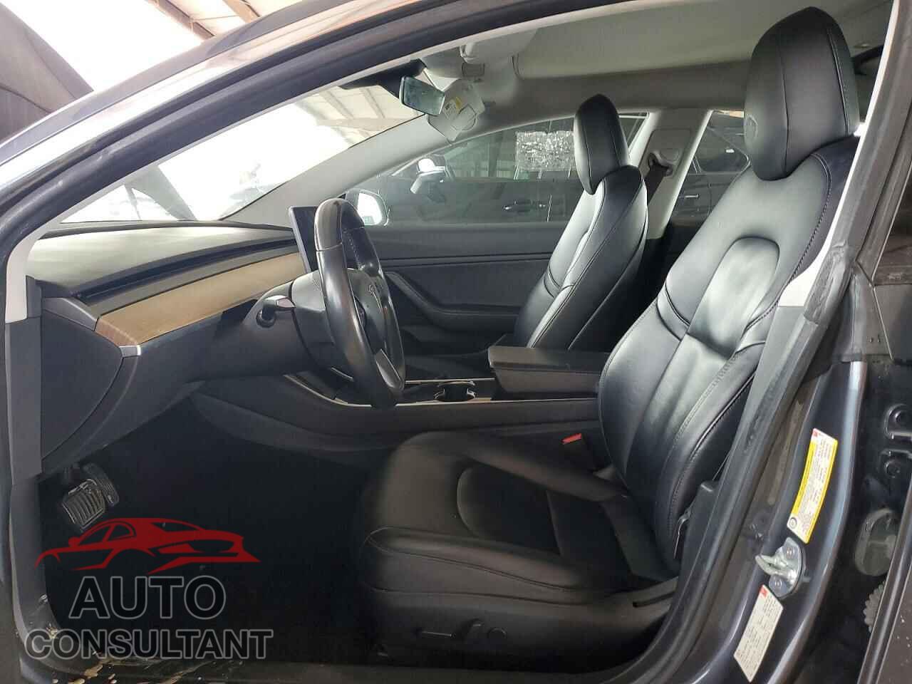 TESLA MODEL 3 2018 - 5YJ3E1EAXJF009474
