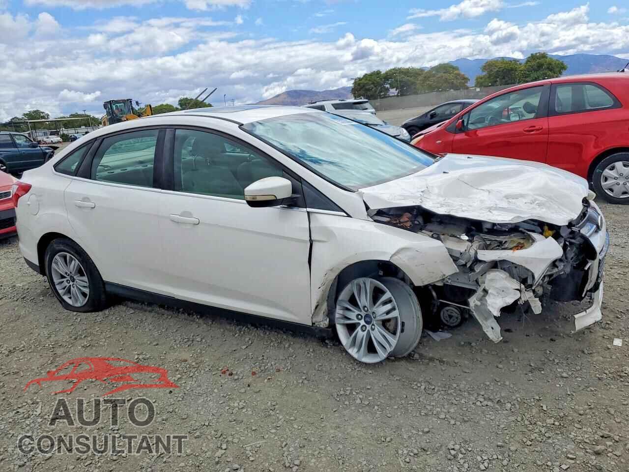 FORD FOCUS 2012 - 1FAHP3H24CL304916