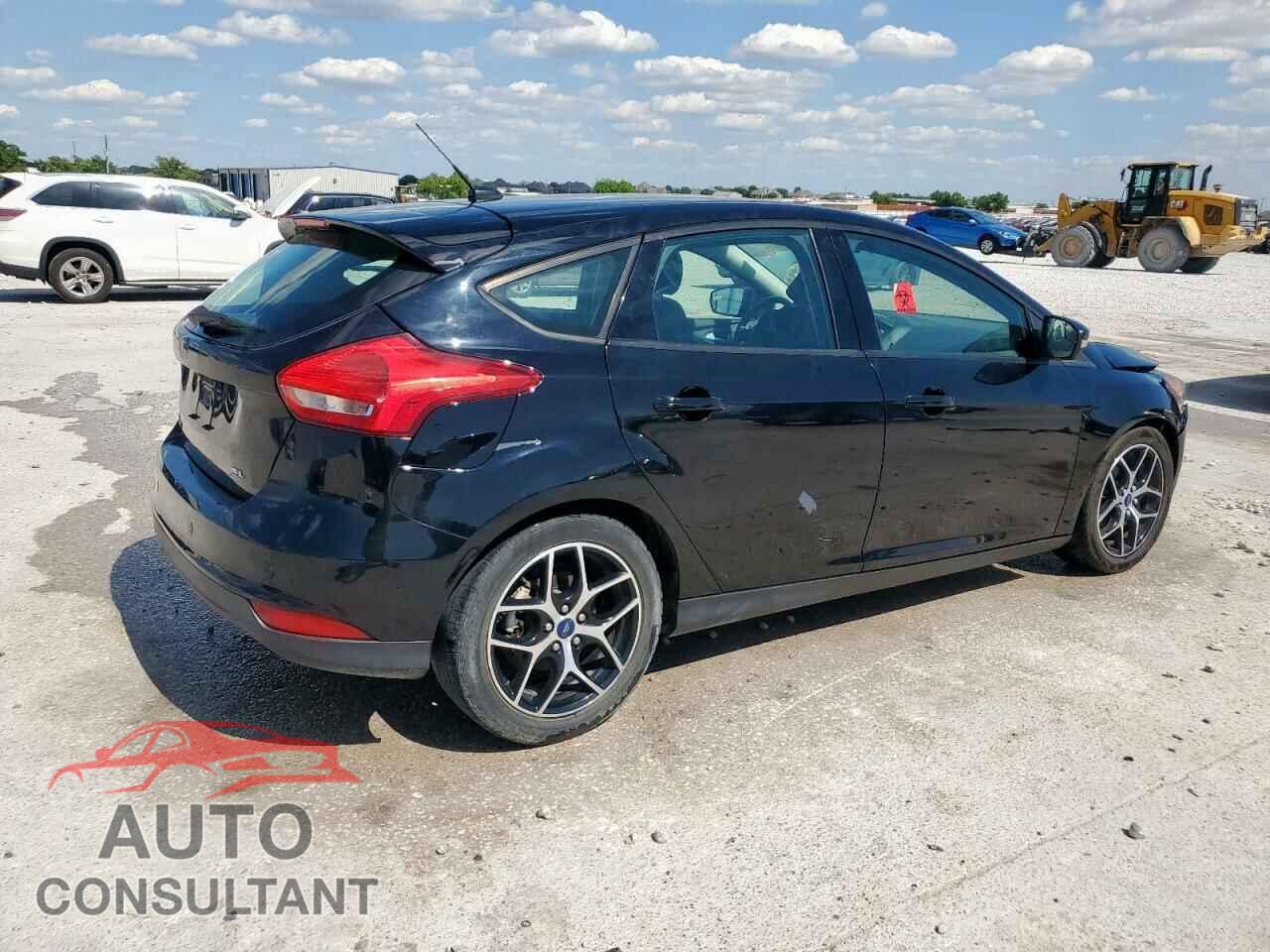 FORD FOCUS 2017 - 1FADP3M20HL340467