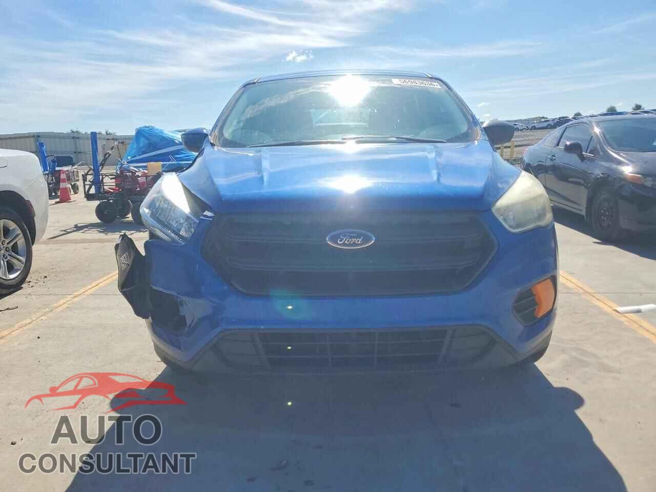 FORD ESCAPE 2017 - 1FMCU0F70HUE14465