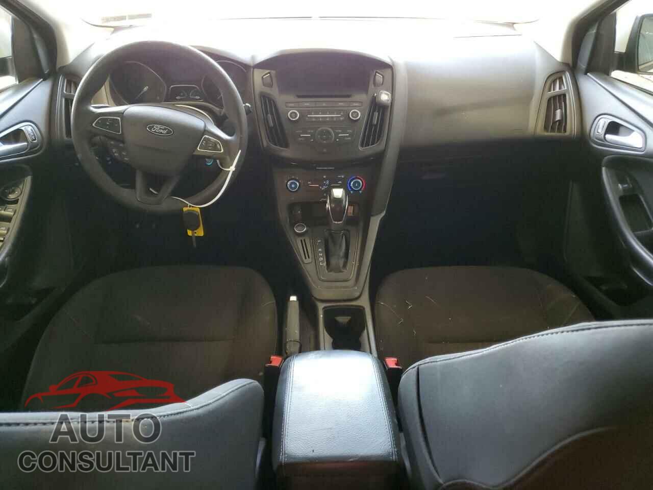 FORD FOCUS 2016 - 1FADP3K22GL213544