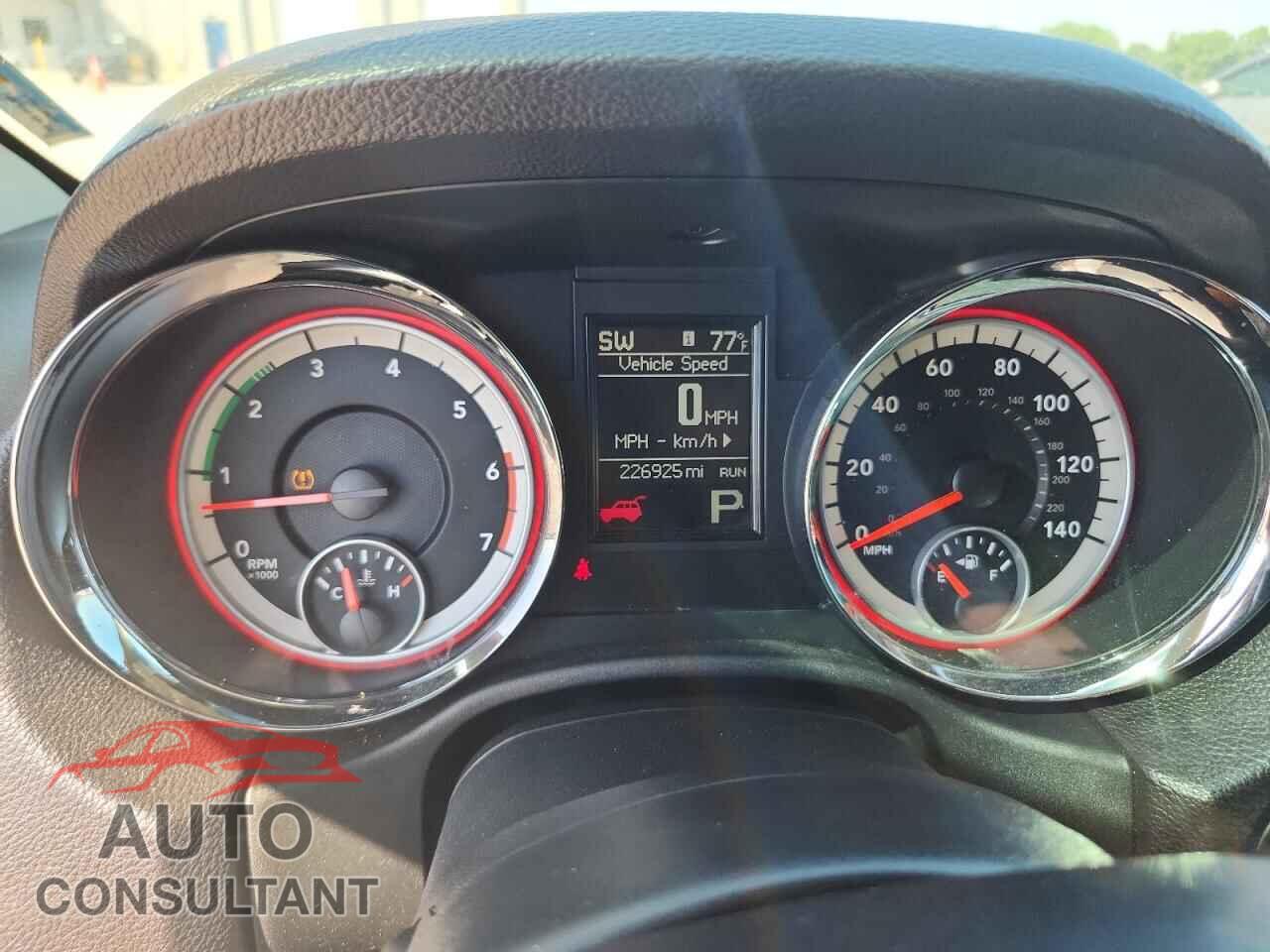 DODGE DURANGO 2013 - 1C4SDHCT3DC678621