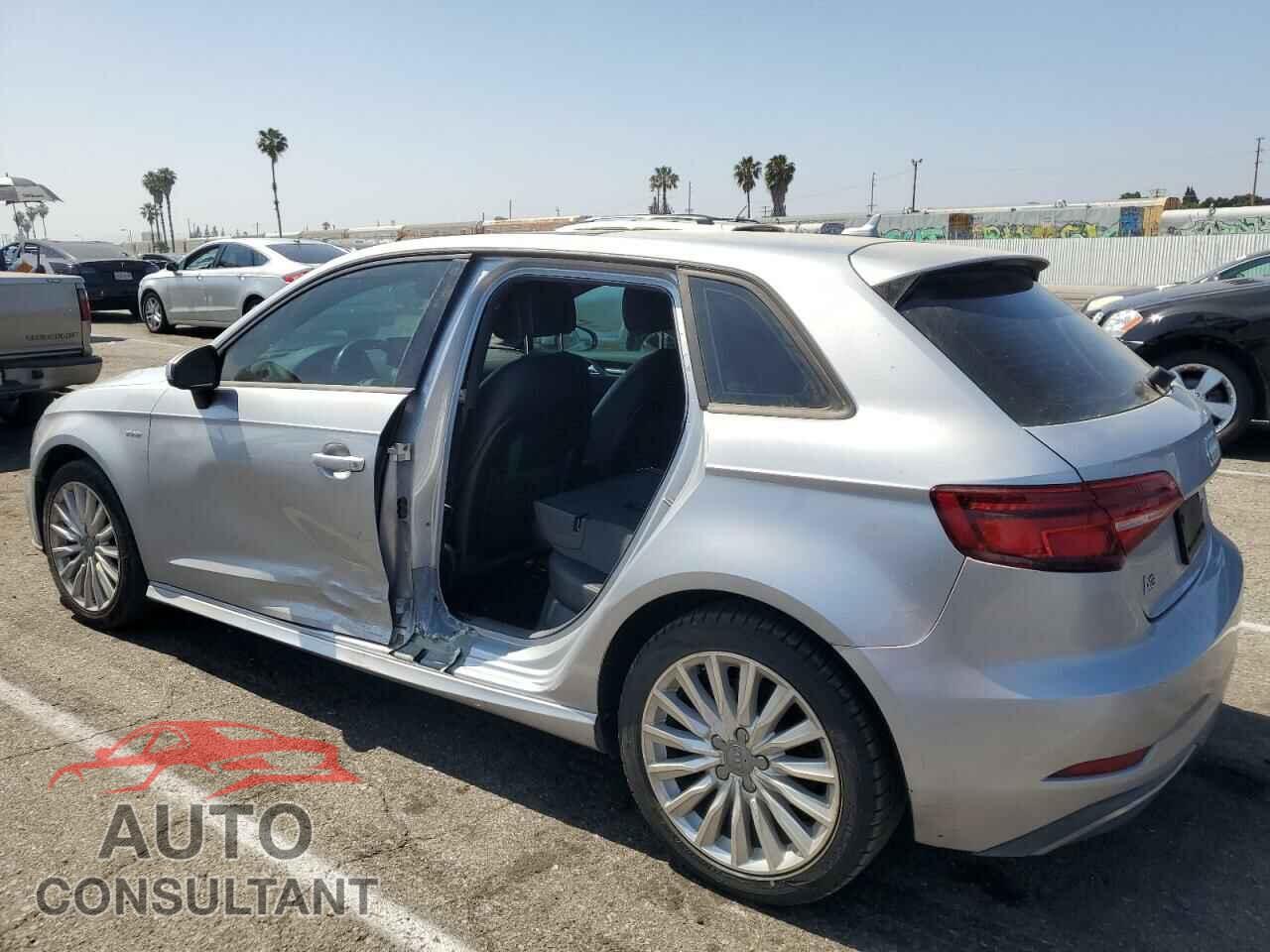 AUDI A3 2017 - WAUUPBFF6HA046049
