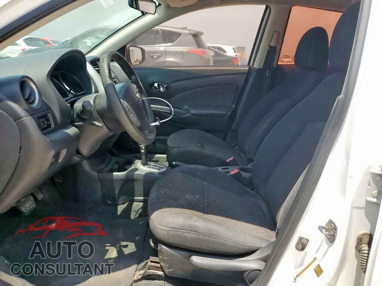 NISSAN VERSA 2015 - 3N1CN7AP1FL838054