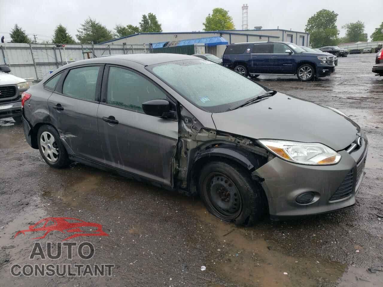 FORD FOCUS 2013 - 1FADP3E20DL173777