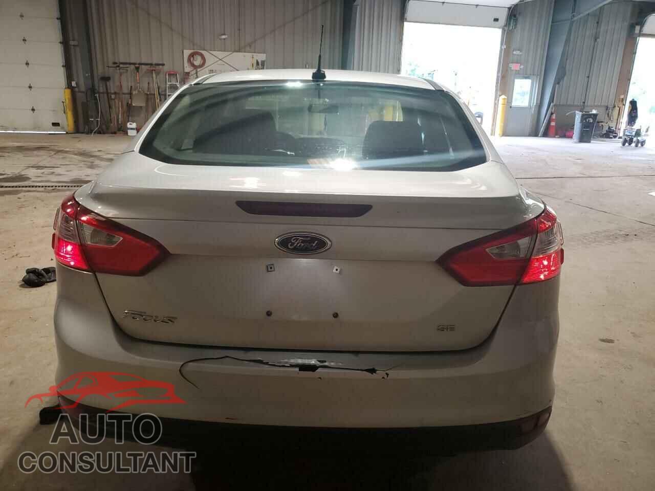 FORD FOCUS 2014 - 1FADP3F26EL408392