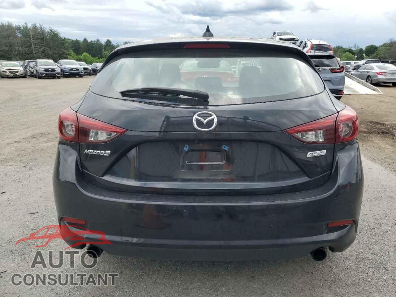 MAZDA 3 2018 - 3MZBN1M34JM262037