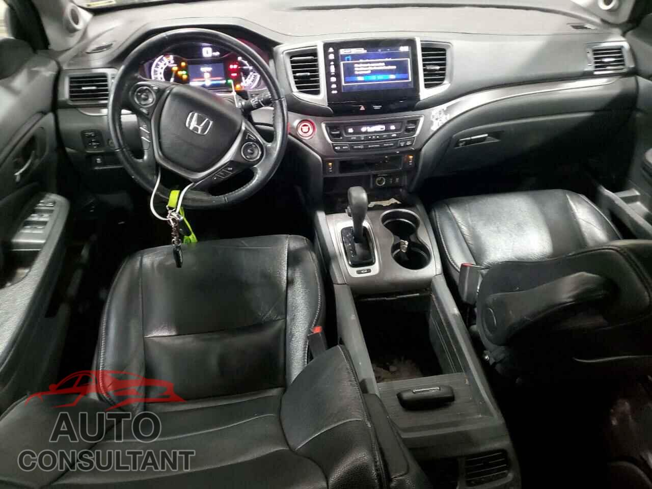 HONDA PILOT 2017 - 5FNYF6H72HB048375