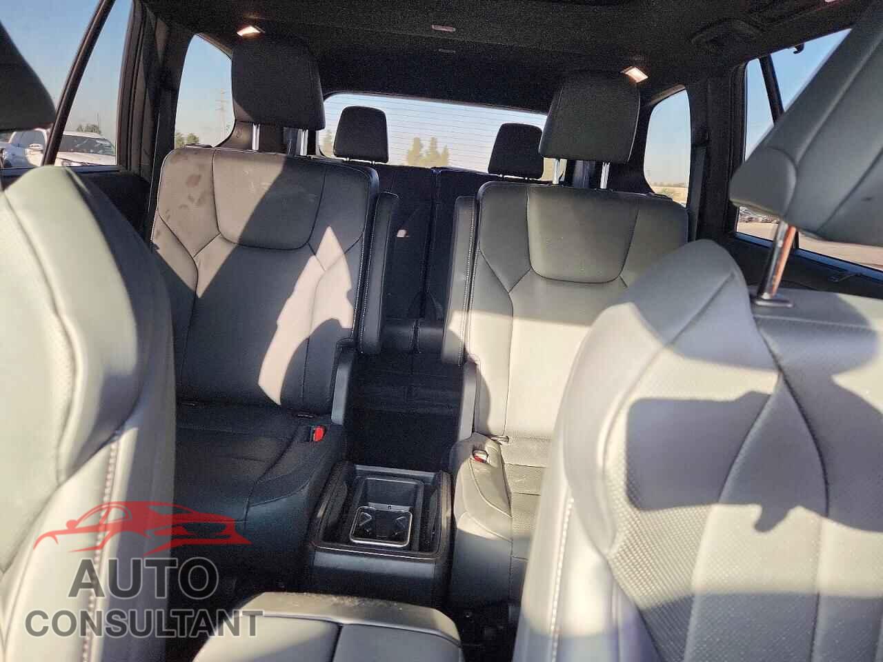 LEXUS UNKNOWN 2025 - 5TDAAAB62SS041187