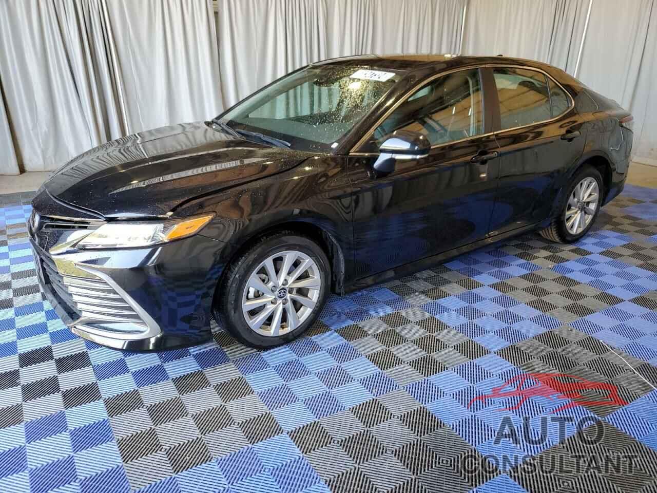 TOYOTA CAMRY 2023 - 4T1C11AK6PU800526